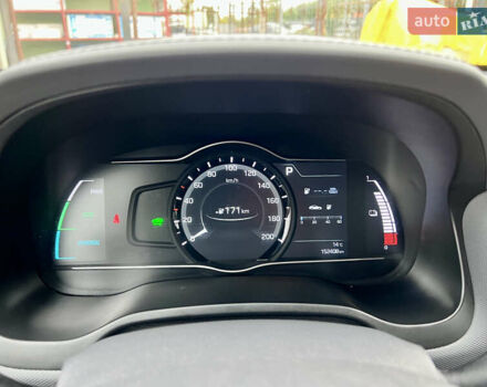 Сірий Хендай Ioniq, об'ємом двигуна 0 л та пробігом 149 тис. км за 12750 $, фото 49 на Automoto.ua