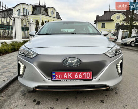 Сірий Хендай Ioniq, об'ємом двигуна 0 л та пробігом 135 тис. км за 12700 $, фото 8 на Automoto.ua