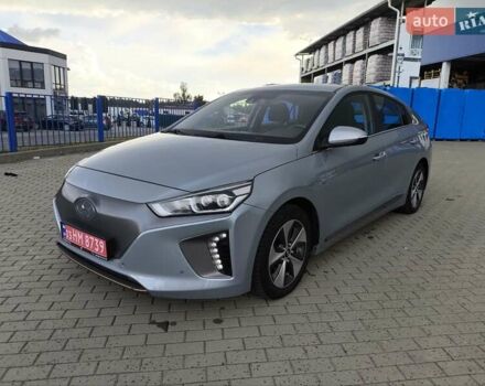 Сірий Хендай Ioniq, об'ємом двигуна 0 л та пробігом 106 тис. км за 12018 $, фото 9 на Automoto.ua