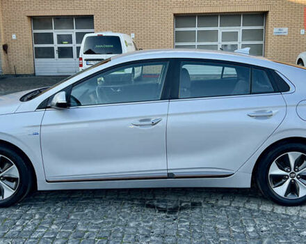 Сірий Хендай Ioniq, об'ємом двигуна 0 л та пробігом 149 тис. км за 12750 $, фото 4 на Automoto.ua