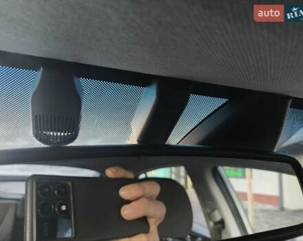 Сірий Хендай Ioniq, об'ємом двигуна 0 л та пробігом 106 тис. км за 12018 $, фото 45 на Automoto.ua