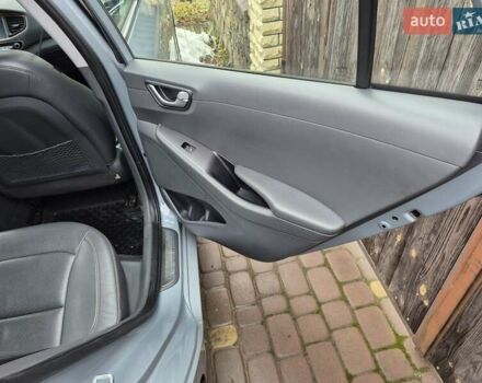 Серый Хендай Ioniq, объемом двигателя 0 л и пробегом 160 тыс. км за 14000 $, фото 28 на Automoto.ua