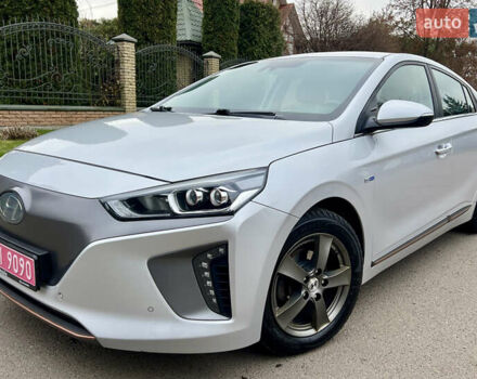 Серый Хендай Ioniq, объемом двигателя 0 л и пробегом 150 тыс. км за 12490 $, фото 5 на Automoto.ua