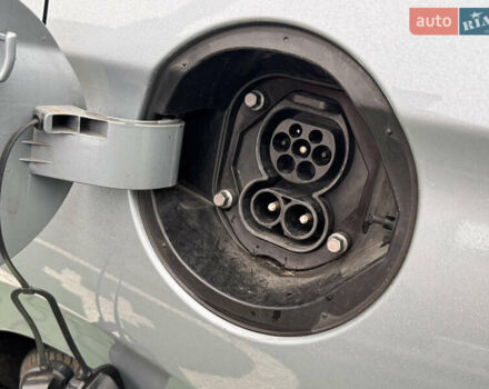 Серый Хендай Ioniq, объемом двигателя 0 л и пробегом 144 тыс. км за 11999 $, фото 32 на Automoto.ua