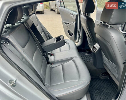 Серый Хендай Ioniq, объемом двигателя 0 л и пробегом 150 тыс. км за 12490 $, фото 32 на Automoto.ua