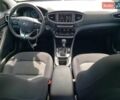 Сірий Хендай Ioniq, об'ємом двигуна 1.58 л та пробігом 129 тис. км за 10900 $, фото 6 на Automoto.ua