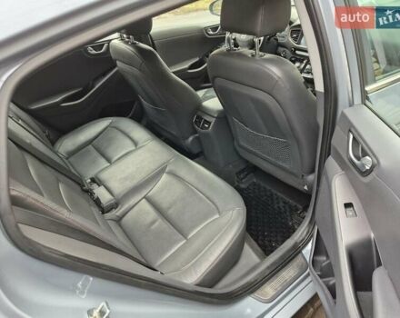 Серый Хендай Ioniq, объемом двигателя 0 л и пробегом 160 тыс. км за 14000 $, фото 27 на Automoto.ua