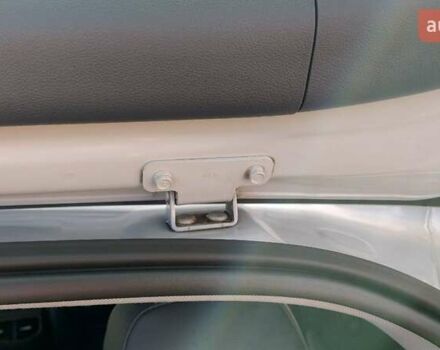 Серый Хендай Ioniq, объемом двигателя 0 л и пробегом 111 тыс. км за 14800 $, фото 46 на Automoto.ua