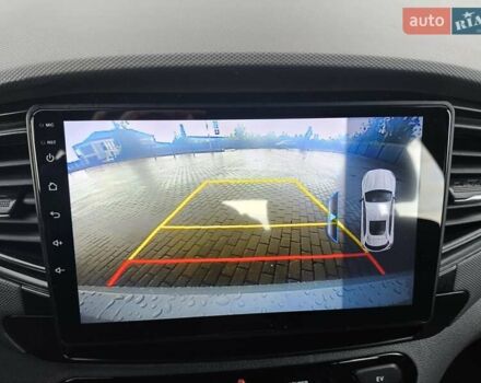 Сірий Хендай Ioniq, об'ємом двигуна 0 л та пробігом 110 тис. км за 11800 $, фото 50 на Automoto.ua