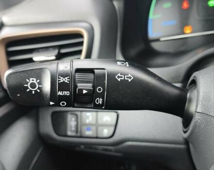 Сірий Хендай Ioniq, об'ємом двигуна 0 л та пробігом 106 тис. км за 12018 $, фото 34 на Automoto.ua