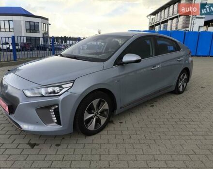 Сірий Хендай Ioniq, об'ємом двигуна 0 л та пробігом 106 тис. км за 12018 $, фото 12 на Automoto.ua