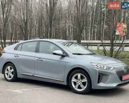 Серый Хендай Ioniq, объемом двигателя 0 л и пробегом 144 тыс. км за 12300 $, фото 5 на Automoto.ua