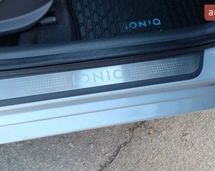Серый Хендай Ioniq, объемом двигателя 0 л и пробегом 111 тыс. км за 14800 $, фото 52 на Automoto.ua