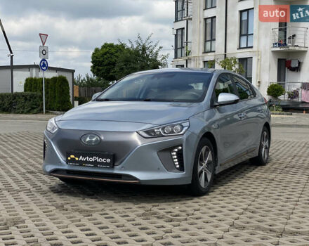 Серый Хендай Ioniq, объемом двигателя 0 л и пробегом 135 тыс. км за 12999 $, фото 2 на Automoto.ua