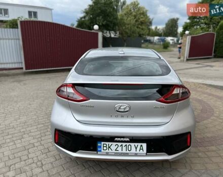 Серый Хендай Ioniq, объемом двигателя 0 л и пробегом 111 тыс. км за 13850 $, фото 20 на Automoto.ua
