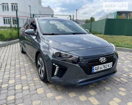 Сірий Хендай Ioniq, об'ємом двигуна 1.58 л та пробігом 160 тис. км за 12999 $, фото 5 на Automoto.ua