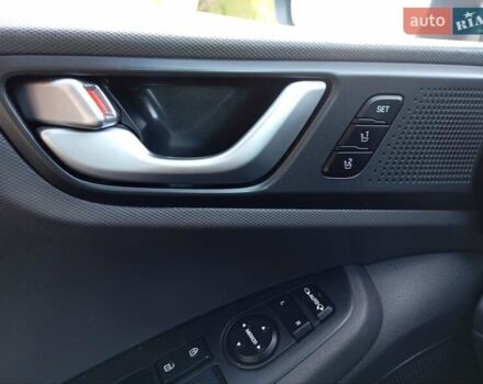 Серый Хендай Ioniq, объемом двигателя 0 л и пробегом 90 тыс. км за 13900 $, фото 26 на Automoto.ua