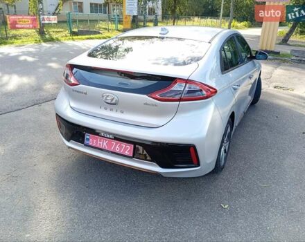 Серый Хендай Ioniq, объемом двигателя 0 л и пробегом 90 тыс. км за 13900 $, фото 36 на Automoto.ua