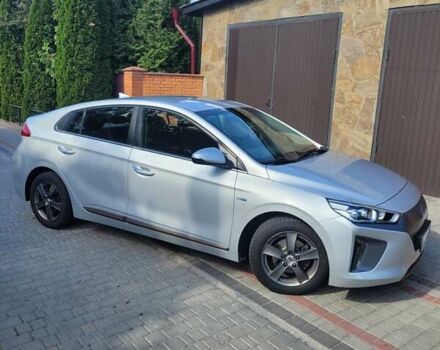 Серый Хендай Ioniq, объемом двигателя 0 л и пробегом 128 тыс. км за 13700 $, фото 2 на Automoto.ua