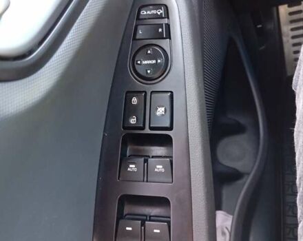 Серый Хендай Ioniq, объемом двигателя 0 л и пробегом 90 тыс. км за 13900 $, фото 22 на Automoto.ua