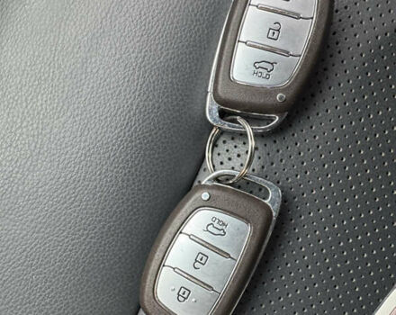 Серый Хендай Ioniq, объемом двигателя 0 л и пробегом 107 тыс. км за 12499 $, фото 66 на Automoto.ua