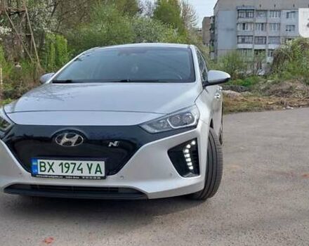 Сірий Хендай Ioniq, об'ємом двигуна 0 л та пробігом 83 тис. км за 16000 $, фото 27 на Automoto.ua