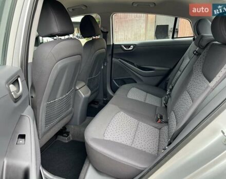 Серый Хендай Ioniq, объемом двигателя 0 л и пробегом 111 тыс. км за 13850 $, фото 45 на Automoto.ua