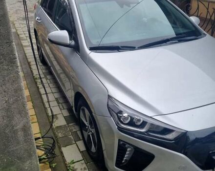 Хендай Ioniq 2018 в Виннице на Automoto.ua Серый Хендай Ioniq, объемом двигателя 0 л и пробегом 93 тыс. км за 15300 $, фото 8 на Automoto.ua