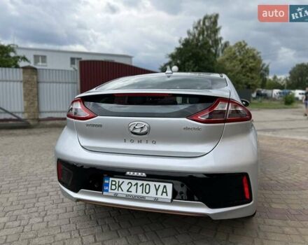 Серый Хендай Ioniq, объемом двигателя 0 л и пробегом 111 тыс. км за 13850 $, фото 16 на Automoto.ua
