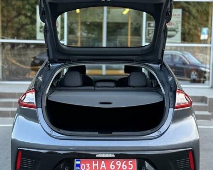 Сірий Хендай Ioniq, об'ємом двигуна 0 л та пробігом 81 тис. км за 12499 $, фото 87 на Automoto.ua