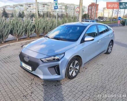 Хендай Ioniq 2018 в Полтаве на Automoto.ua Серый Хендай Ioniq, объемом двигателя 0 л и пробегом 114 тыс. км за 15100 $, фото 1 на Automoto.ua