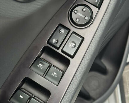 Серый Хендай Ioniq, объемом двигателя 0 л и пробегом 117 тыс. км за 13450 $, фото 8 на Automoto.ua