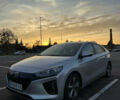 Серый Хендай Ioniq, объемом двигателя 0 л и пробегом 100 тыс. км за 13500 $, фото 1 на Automoto.ua