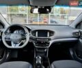 Сірий Хендай Ioniq, об'ємом двигуна 0 л та пробігом 81 тис. км за 12499 $, фото 4 на Automoto.ua
