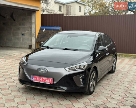 Серый Хендай Ioniq, объемом двигателя 0 л и пробегом 107 тыс. км за 12499 $, фото 1 на Automoto.ua