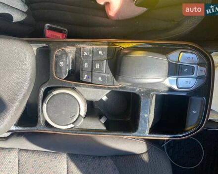 Сірий Хендай Ioniq, об'ємом двигуна 0 л та пробігом 150 тис. км за 13500 $, фото 7 на Automoto.ua