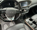 Серый Хендай Ioniq, объемом двигателя 0 л и пробегом 117 тыс. км за 13450 $, фото 15 на Automoto.ua