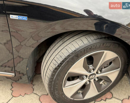 Серый Хендай Ioniq, объемом двигателя 0 л и пробегом 107 тыс. км за 12499 $, фото 59 на Automoto.ua