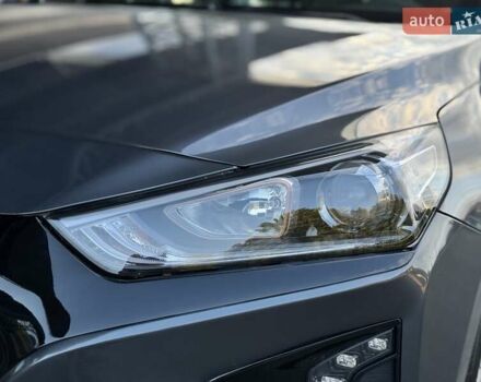 Сірий Хендай Ioniq, об'ємом двигуна 0 л та пробігом 81 тис. км за 12499 $, фото 30 на Automoto.ua