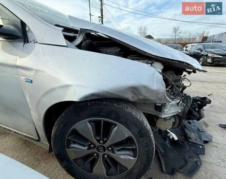 Серый Хендай Ioniq, объемом двигателя 1.6 л и пробегом 129 тыс. км за 7900 $, фото 16 на Automoto.ua