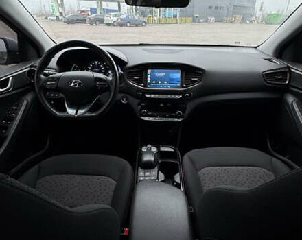 Сірий Хендай Ioniq, об'ємом двигуна 0 л та пробігом 166 тис. км за 11300 $, фото 17 на Automoto.ua