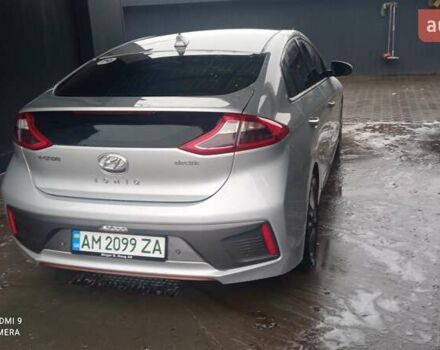 Сірий Хендай Ioniq, об'ємом двигуна 0 л та пробігом 120 тис. км за 13000 $, фото 5 на Automoto.ua