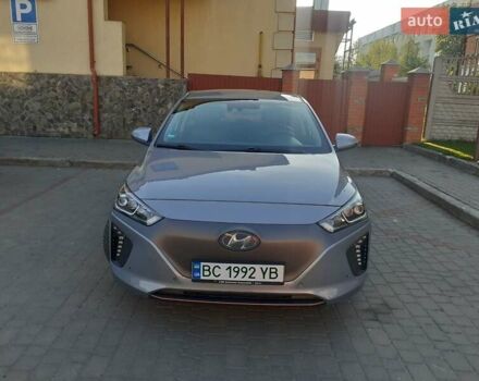 Сірий Хендай Ioniq, об'ємом двигуна 0 л та пробігом 250 тис. км за 12200 $, фото 7 на Automoto.ua