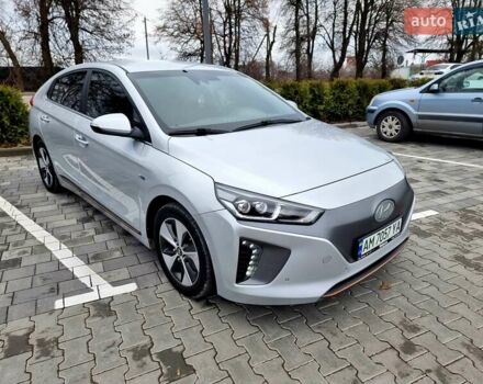 Серый Хендай Ioniq, объемом двигателя 0 л и пробегом 137 тыс. км за 12950 $, фото 2 на Automoto.ua