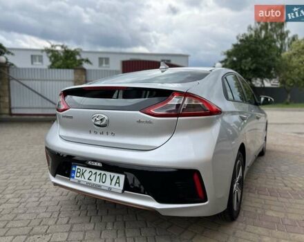 Серый Хендай Ioniq, объемом двигателя 0 л и пробегом 111 тыс. км за 13850 $, фото 18 на Automoto.ua