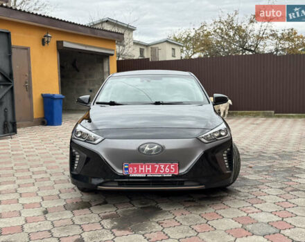 Серый Хендай Ioniq, объемом двигателя 0 л и пробегом 107 тыс. км за 12499 $, фото 52 на Automoto.ua