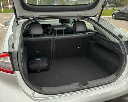 Серый Хендай Ioniq, объемом двигателя 0 л и пробегом 117 тыс. км за 13450 $, фото 16 на Automoto.ua