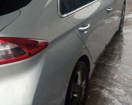 Сірий Хендай Ioniq, об'ємом двигуна 0 л та пробігом 120 тис. км за 13000 $, фото 9 на Automoto.ua