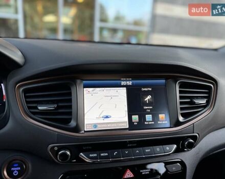 Сірий Хендай Ioniq, об'ємом двигуна 0 л та пробігом 81 тис. км за 12499 $, фото 61 на Automoto.ua
