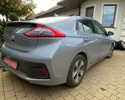 Серый Хендай Ioniq, объемом двигателя 0 л и пробегом 108 тыс. км за 13700 $, фото 2 на Automoto.ua
